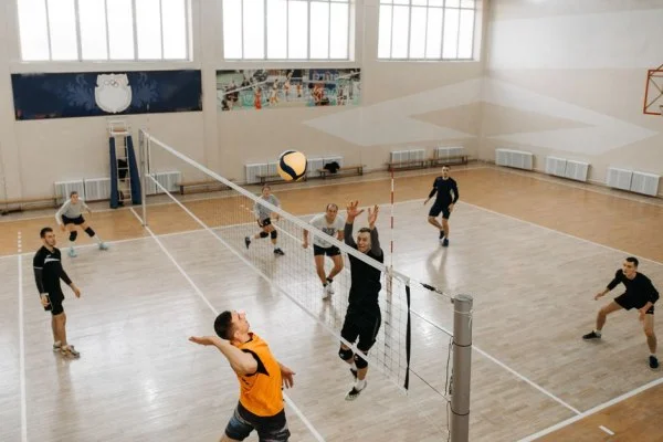 volleyball defense dig
